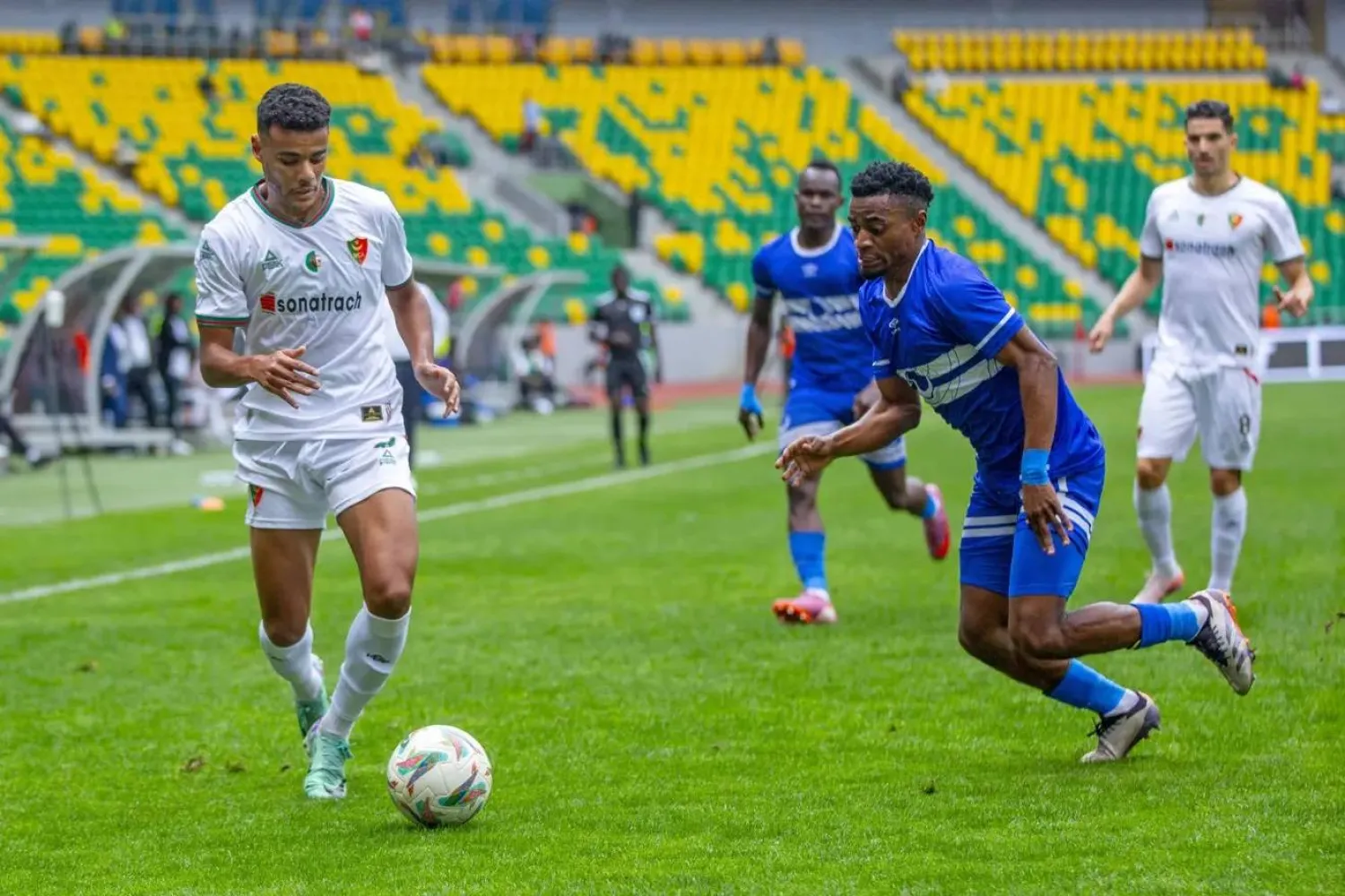 الهلال السوداني يفوز على مولودية الجزائر 2-1 في افتتاح دور المجموعات بدوري أبطال أفريقيا