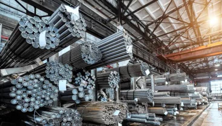 سعر الحديد اليوم الإثنين.. أرتفاع جديد في أسعار الحديد وتباين في سعر الأسمنت