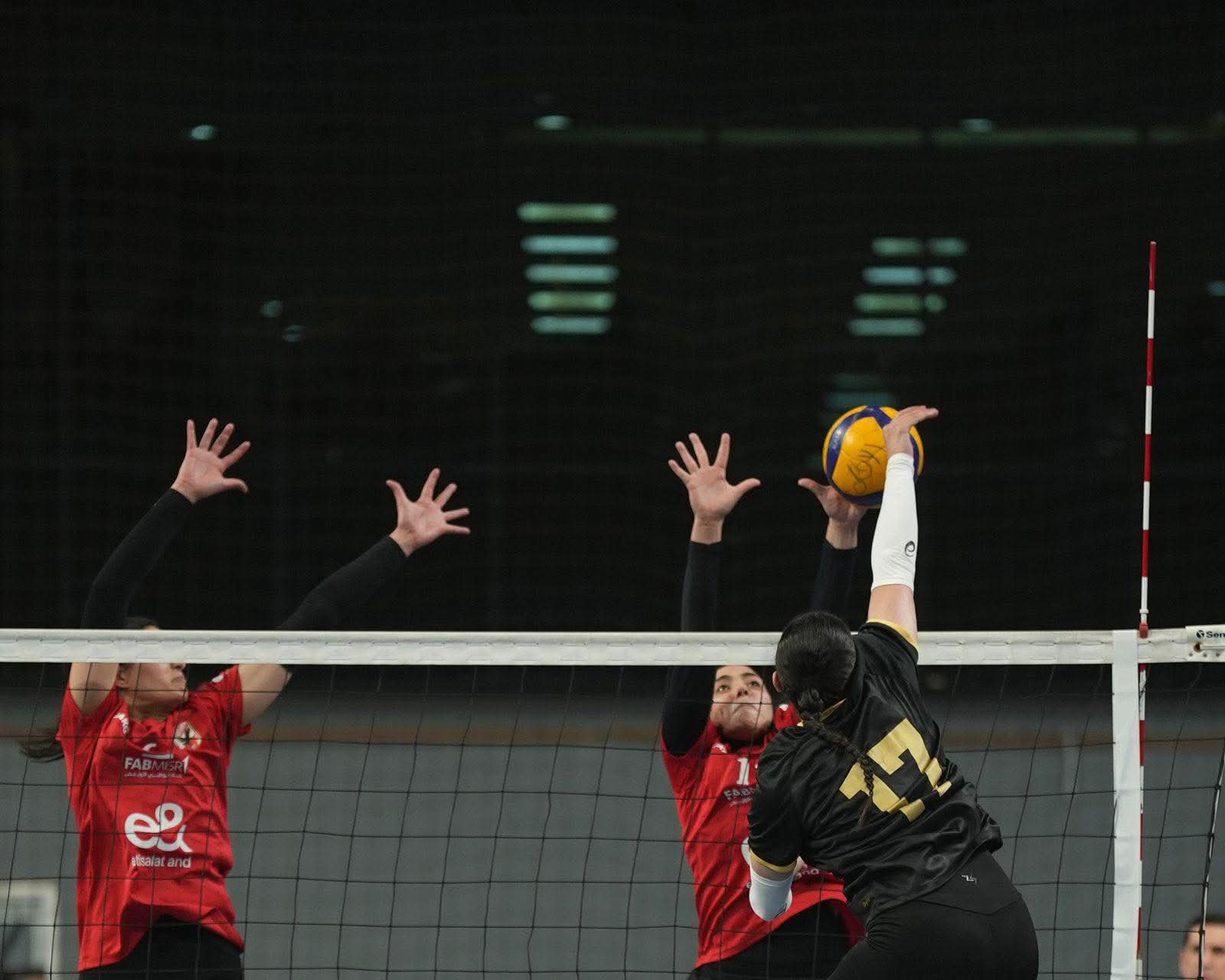 الأهلي يهزم وادي دجلة بصعوبة في أولى مباريات كأس السوبر المصري للكرة الطائرة للسيدات