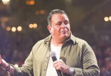 زواج محمد فؤاد من سيدة عربية يشعل السوشيال ميديا.. ما القصة