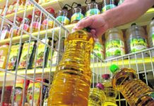 ارتفاع أسعار الزيت.. قفزة جديدة في زيت الذرة وعباد الشمس بالأسواق