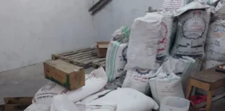 بسكويت بالفحم بدلًا من الكاكاو.. مصنع غير مرخص بالقليوبية والتحفظ على 1.8 طن